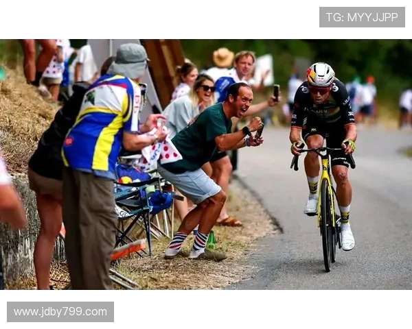 自行车选手比赛中的顶级博弈